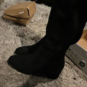 Heeled over the knee suede boots